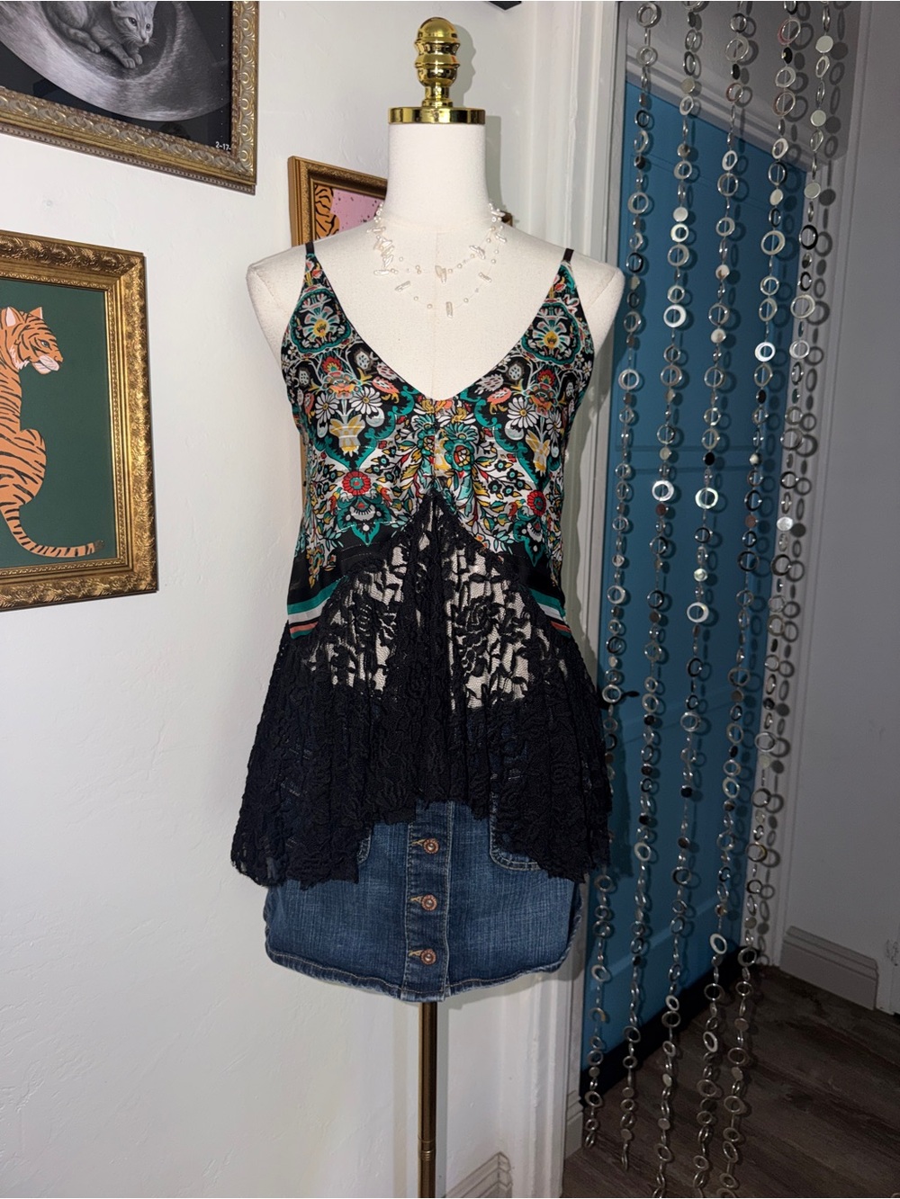 Vintage Y2K Euro Sleeveless Floral Lace-Trim Tank Top - Black & Teal